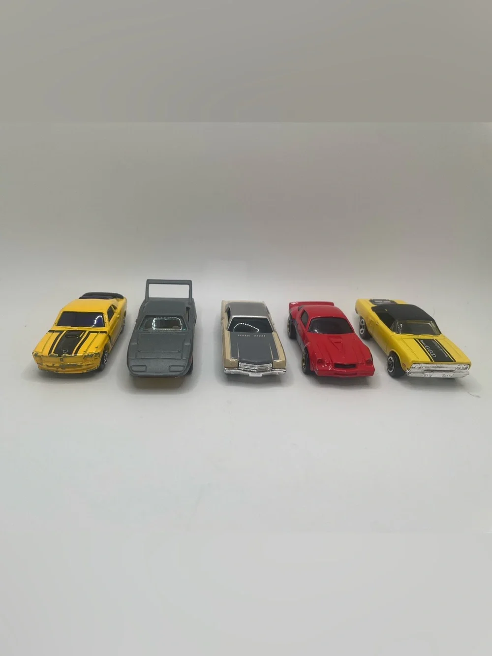 Set of (5) 1:64 diecast muscle cars